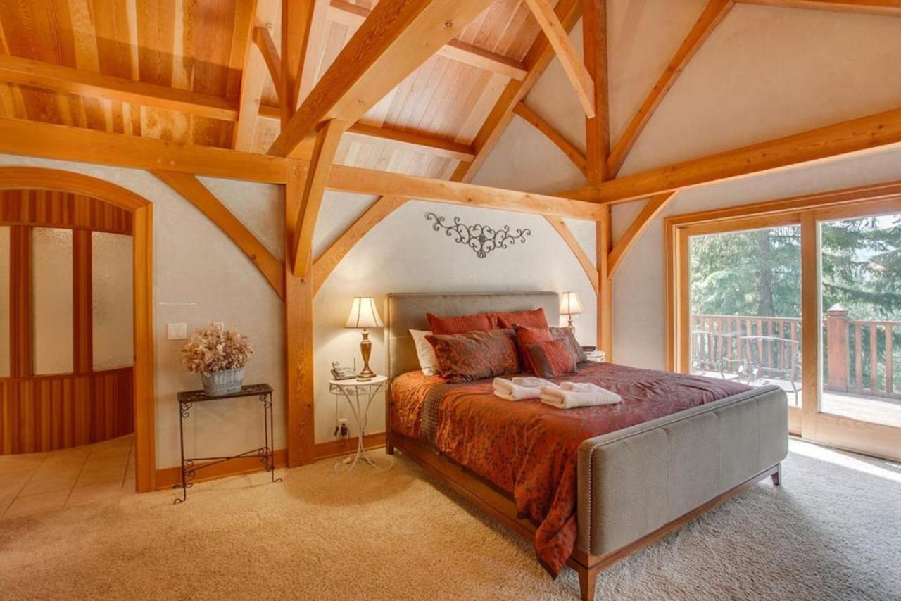 Snowgrass Lodge - River, Mountain Views & Hot Tub Leavenworth Exteriör bild