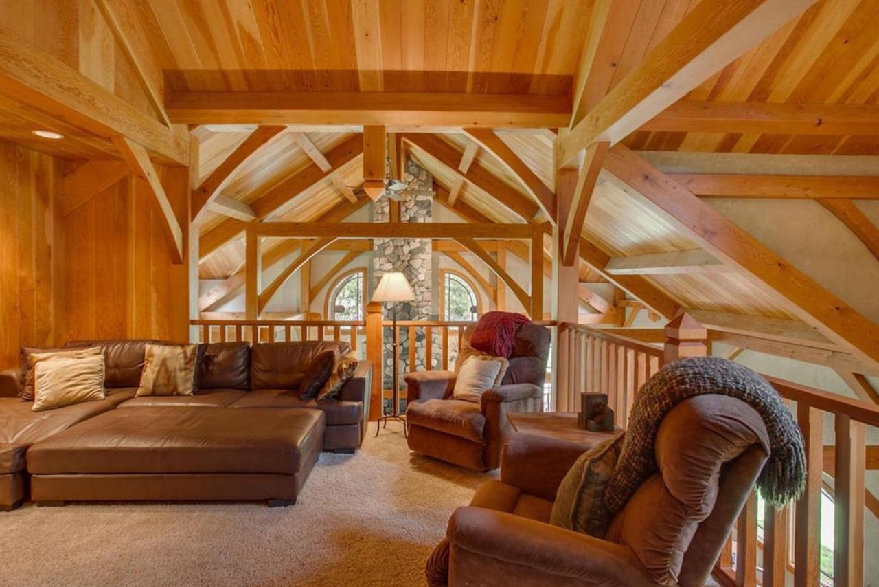 Snowgrass Lodge - River, Mountain Views & Hot Tub Leavenworth Exteriör bild