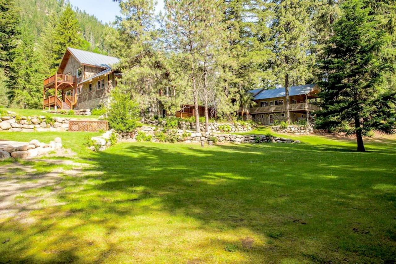 Snowgrass Lodge - River, Mountain Views & Hot Tub Leavenworth Exteriör bild