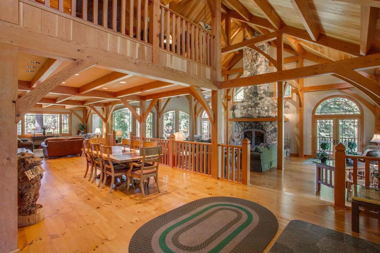 Snowgrass Lodge - River, Mountain Views & Hot Tub Leavenworth Exteriör bild