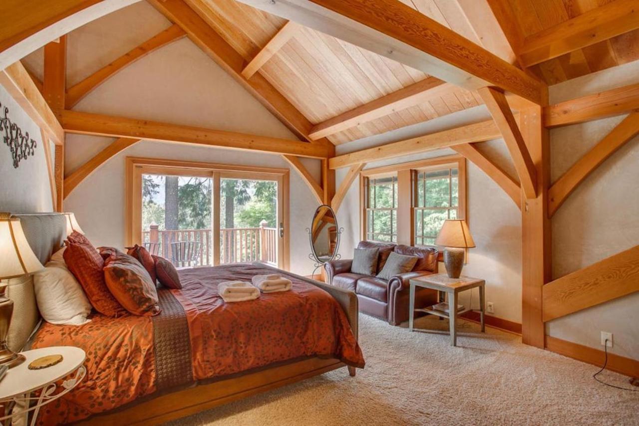 Snowgrass Lodge - River, Mountain Views & Hot Tub Leavenworth Exteriör bild