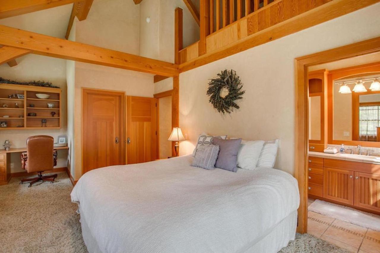Snowgrass Lodge - River, Mountain Views & Hot Tub Leavenworth Exteriör bild